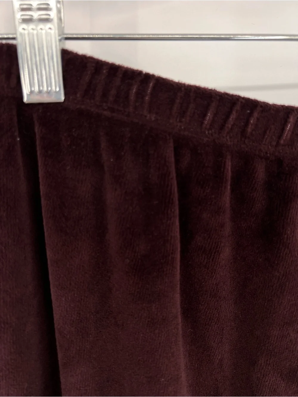 Perfectwhitetee Bailey velour jogger pants Blackberry Small